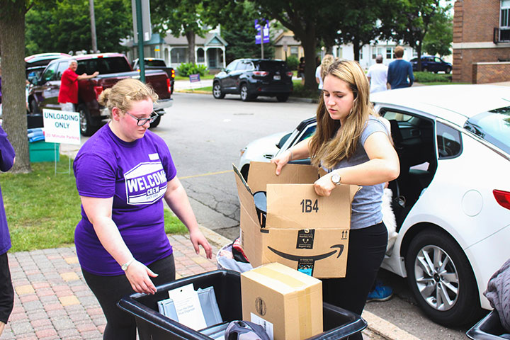 How to Shop for a Dorm